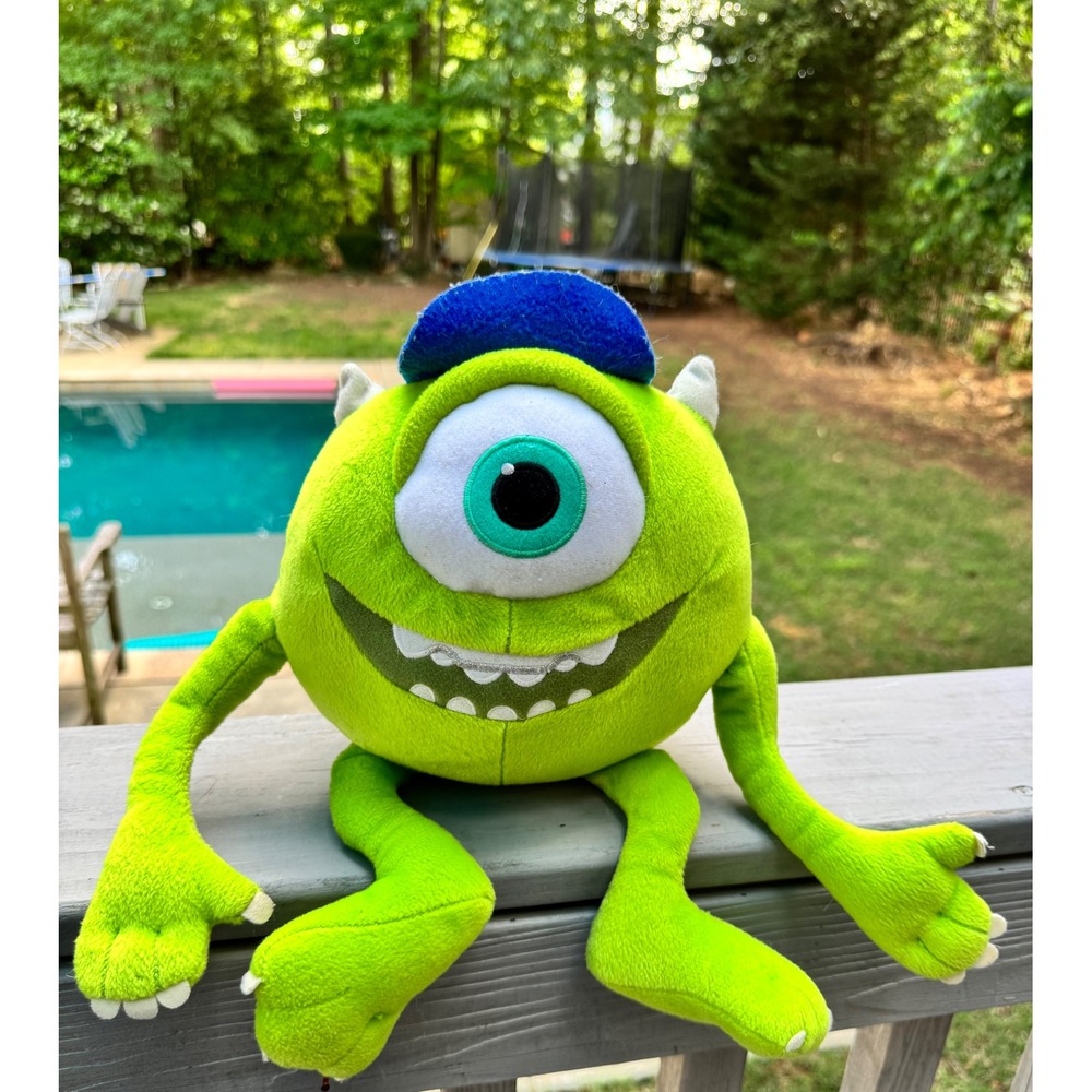 Disney Pixar Monsters University Mike Wazowski Plush Green Monster Blue MU Hat